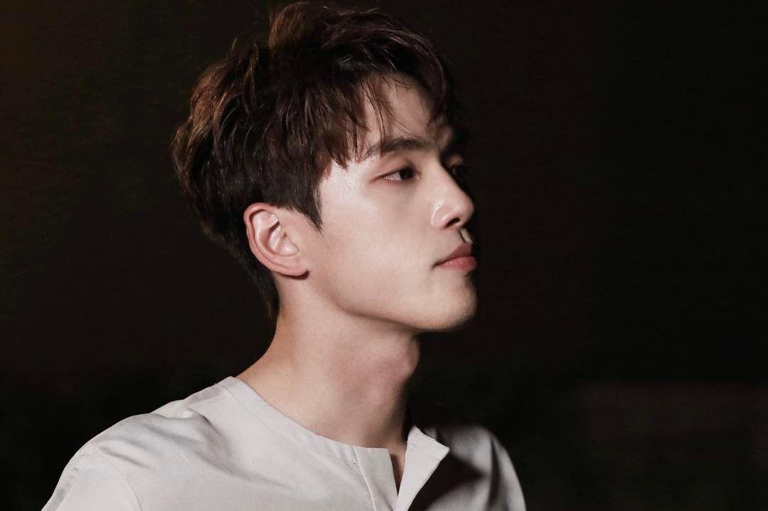 10 Potret Tampan Kim Jung Hyun, si Kocak di KDrama 'Eulachacha Waikiki'