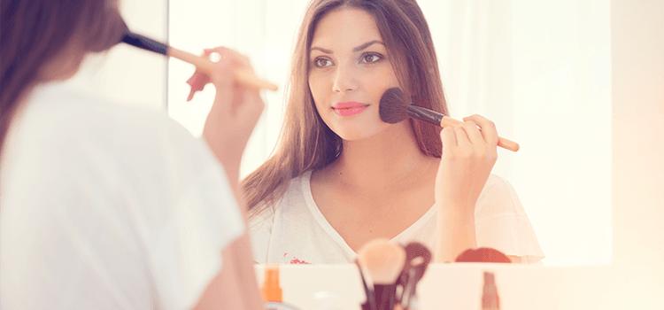 Catat! Hal Mengerikan Ini Bisa Terjadi Saat Kamu Pakai Makeup Kadaluarsa
