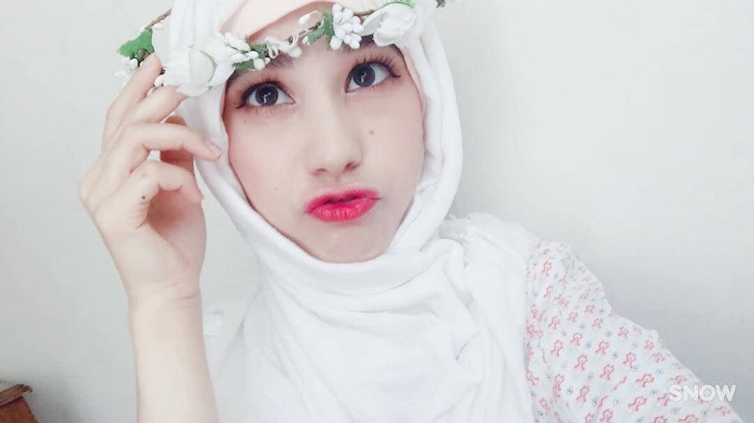 9 Gaya Fashion Kim Mi So, Muslimah Korea yang Cantik bak Idola KPOP