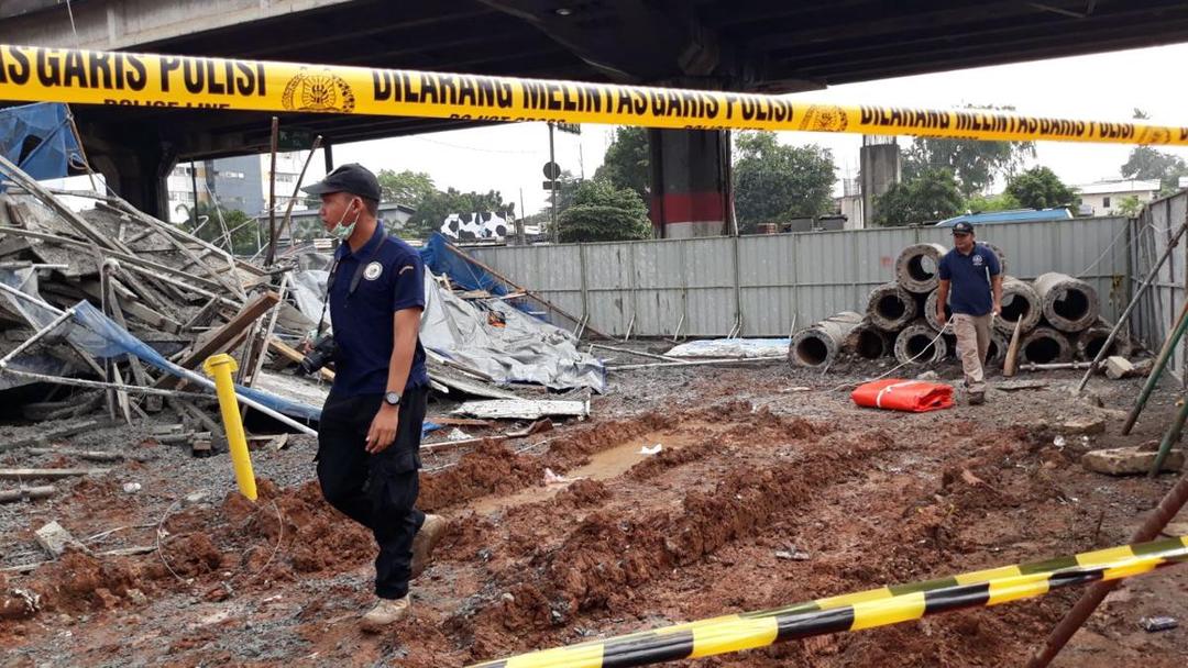 Bekisting Pierhead Tol Becakayu Ambruk, 7 Korban Dapat Asuransi