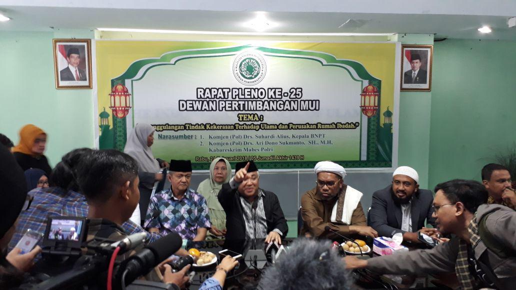 Usut Penyerangan Terhadap Tokoh Agama, Ini Pesan MUI Kepada Polisi