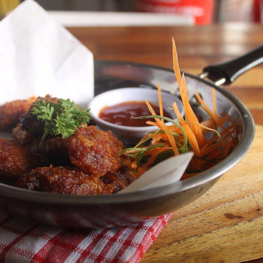 Instagram.com/hellocow_restaurant