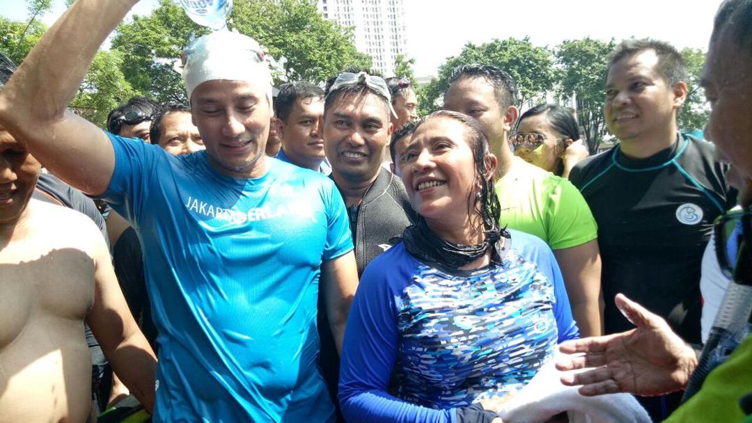 Berikan Asuransi untuk Kulit Menteri Susi, Sandiaga Malah Kena 'Semprot' di Danau Sunter