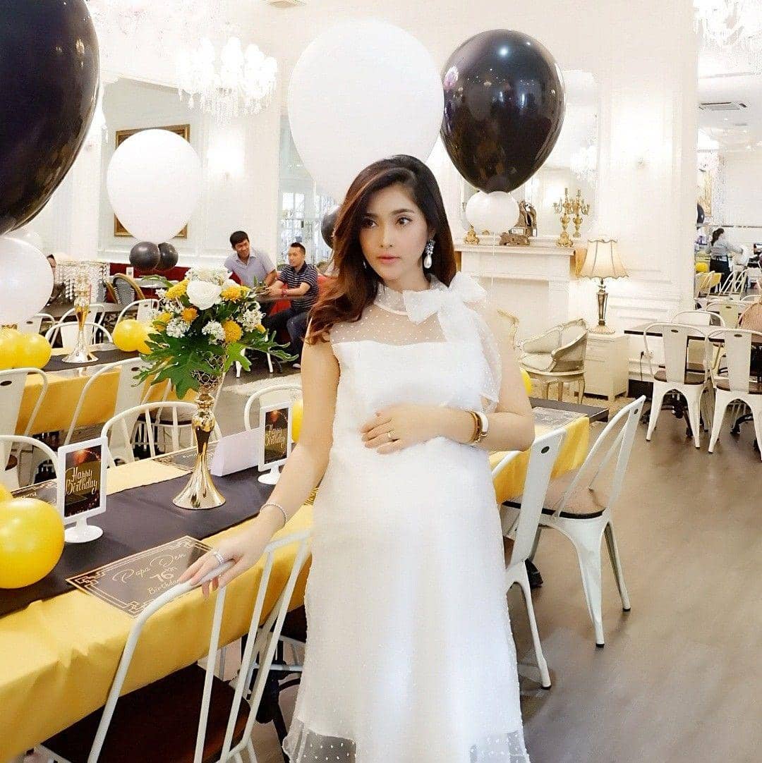 instagram.com/eva_anindita_zachrie