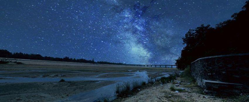 5 Tips Simpel Bikin Foto Milky Way Cuma Pakai Kamera Smartphone