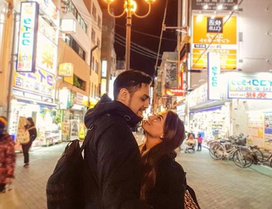 Sepi Kabar, Ini Potret Kemesraan Traveling Asmirandah & Jonas Rivanno