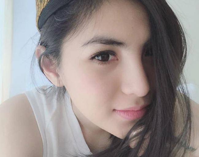 Instagram/@angelalee87
