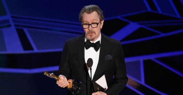 10 Transformasi Gary Oldman di Film Hingga Raih Oscar Aktor Terbaik