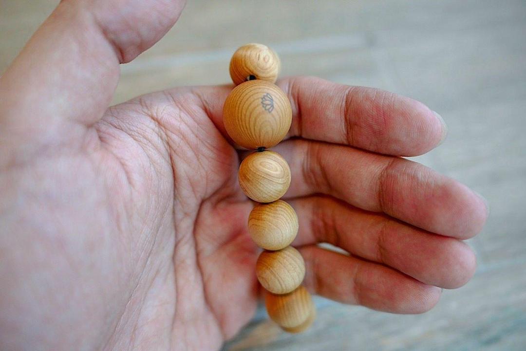 Acer Rilis Tasbih Pintar yang Bisa Hitung Mantra bagi Penganut Budha