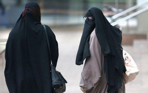 5 Pendapat Tokoh Hingga Millennial soal Larangan Pemakaian Cadar