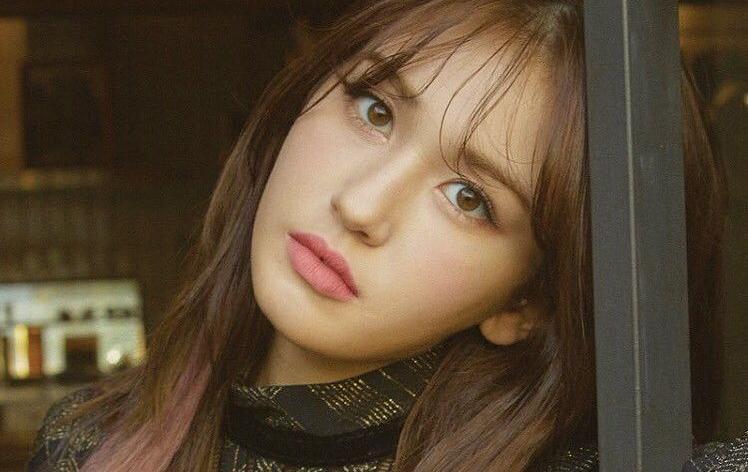 8 Potret Transformasi Jeon Somi Eks I.O.I, Sudah Imut Sedari Kecil!