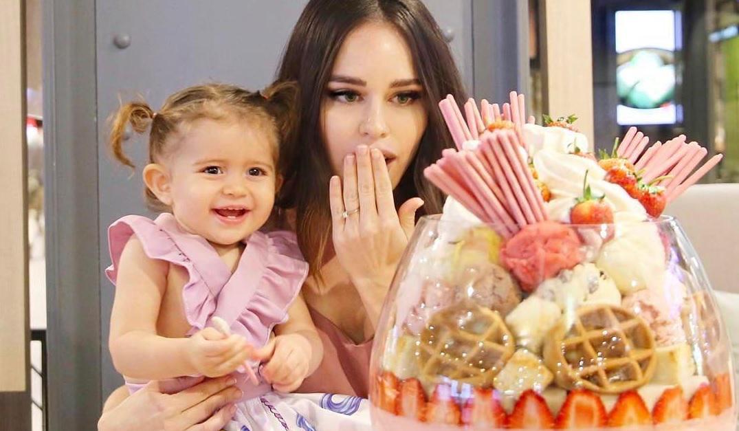 Es Krim Super Jumbo yang Lagi Hits, Yakin Sanggup Ngabisin Sendirian?
