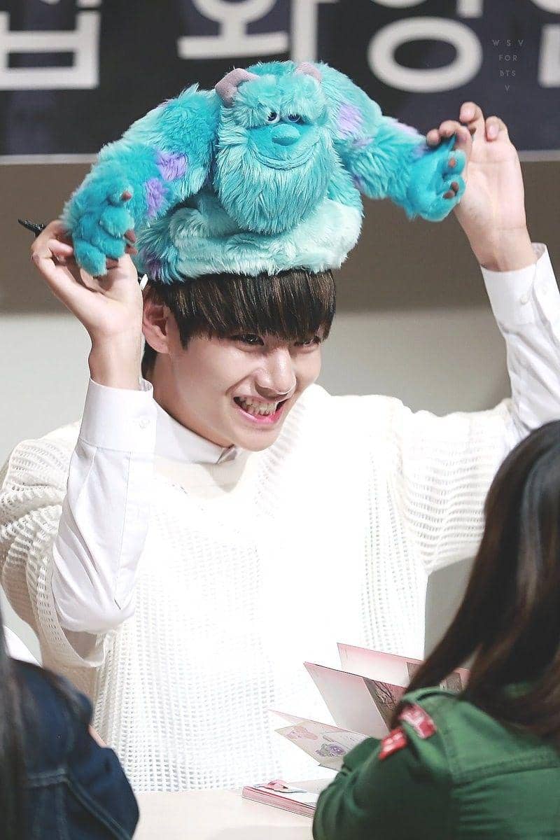 twitter.com/taehyvngpics