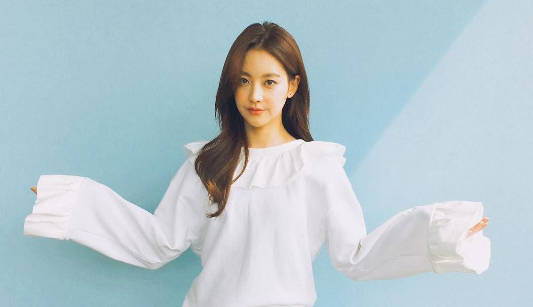 10 Style Feminim ala Oh Yeon Seo 'Hwayugi' Ini Bisa Jadi Panutan
