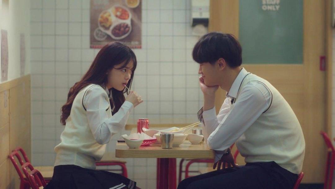 7 KDrama Ini Ceritanya Benar-benar Realistis dan Bikin Baper Banget