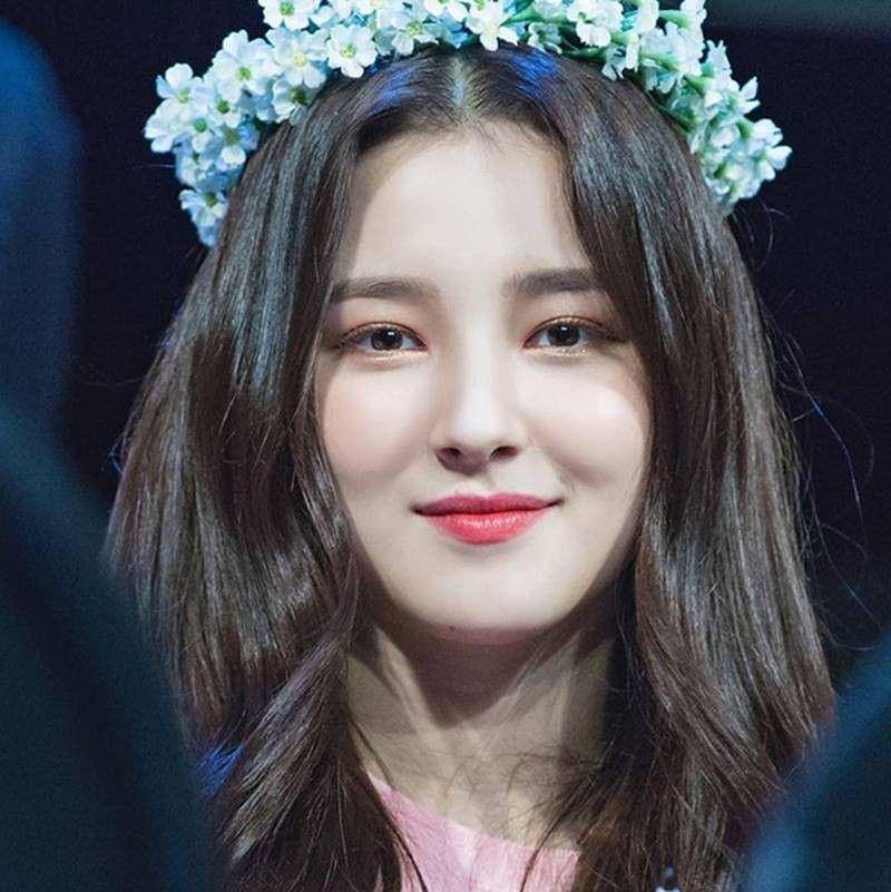 instagram.com/nancy.momoland/