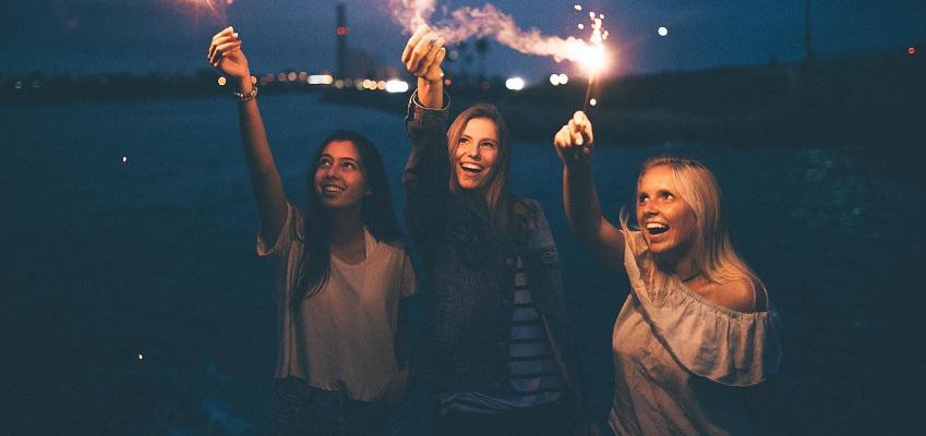 Stay Positive! 5 Hal yang Harus Kamu Lakukan untuk Mengelola Aura Negatif
