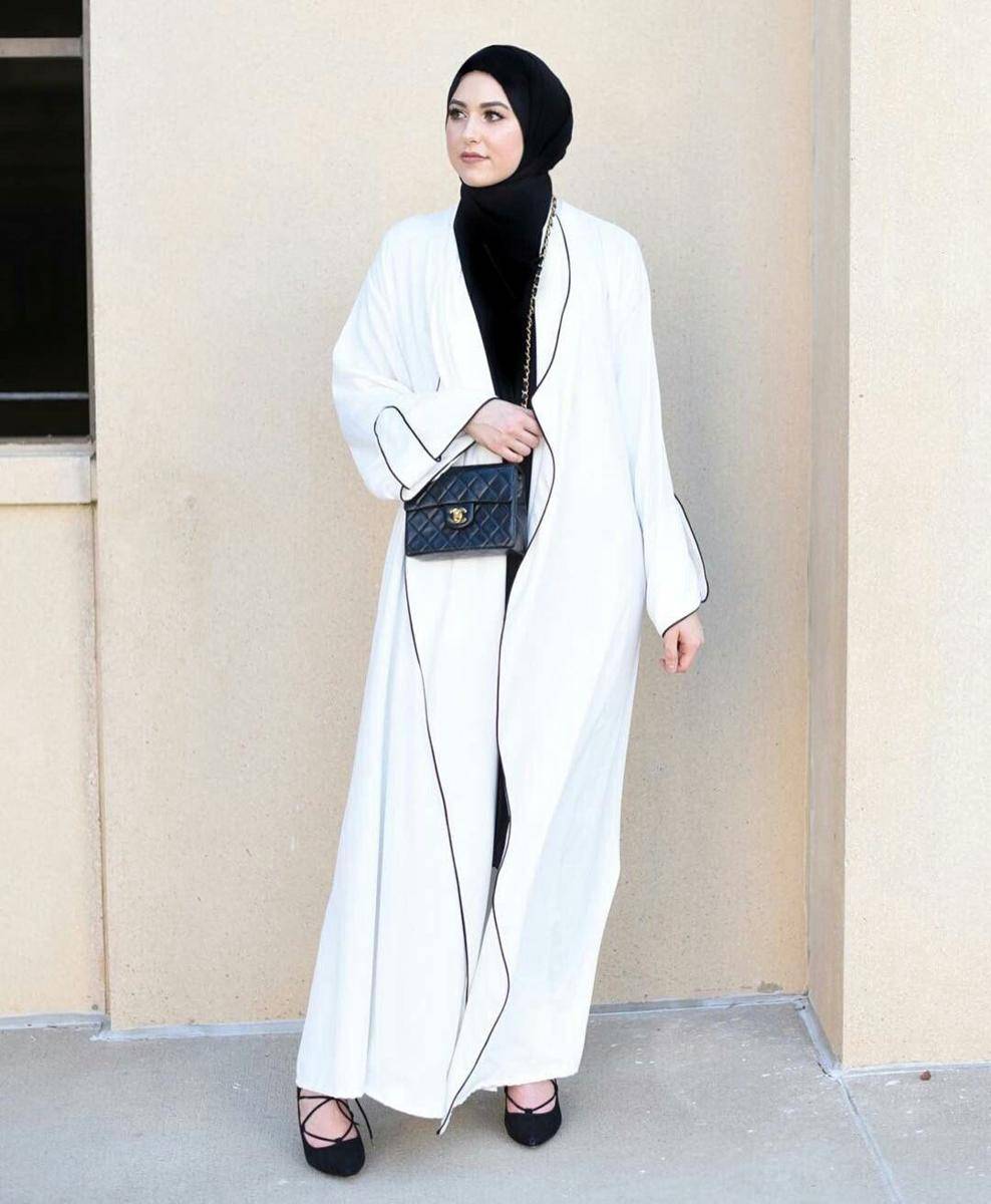 instagram.com/withloveleena