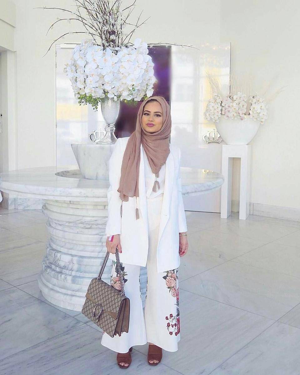 instagram.com/hijabhills