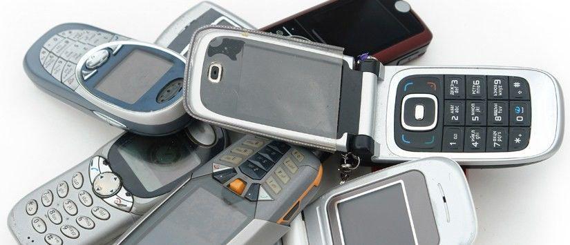 6 Hal Unik Ini Pasti Kamu Lakukan Saat Masih Menggunakan Ponsel Jadul