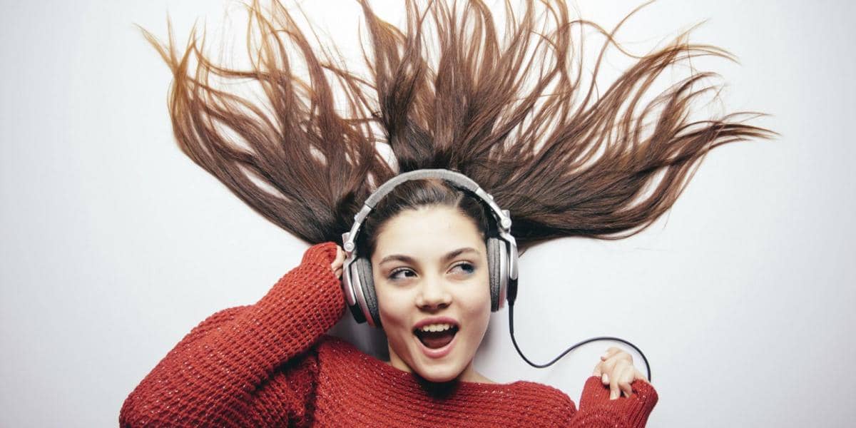 Susah Move On? 7 Lagu Ini Siap Membuatmu Optimis