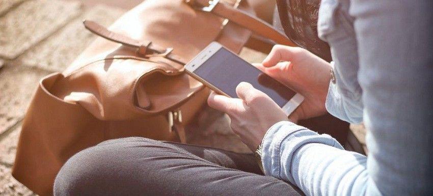 Waduh, Mengintip Ponsel Pasangannya di Arab Saudi Bisa Dipenjara
