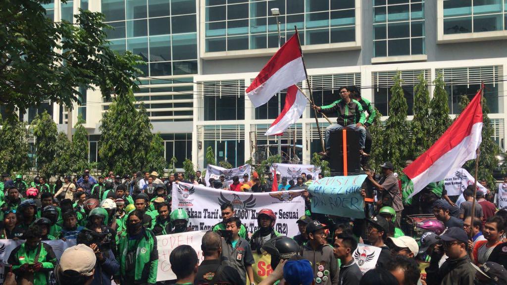Kantornya Digeruduk Pengemudi, Begini Respons Grab Surabaya