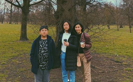 Sidang Cerai, Vero Pilih Liburan dengan Nathania dan Daud ke London