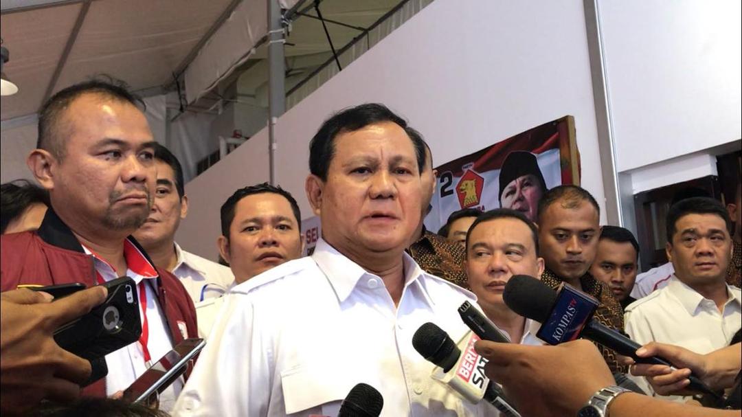 TNI Dilibatkan Tangani Terorisme, Begini Tanggapan Prabowo