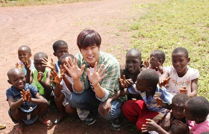 Selain Berbakat, 5 Idol Ini Dicintai Karena Kedermawanannya!