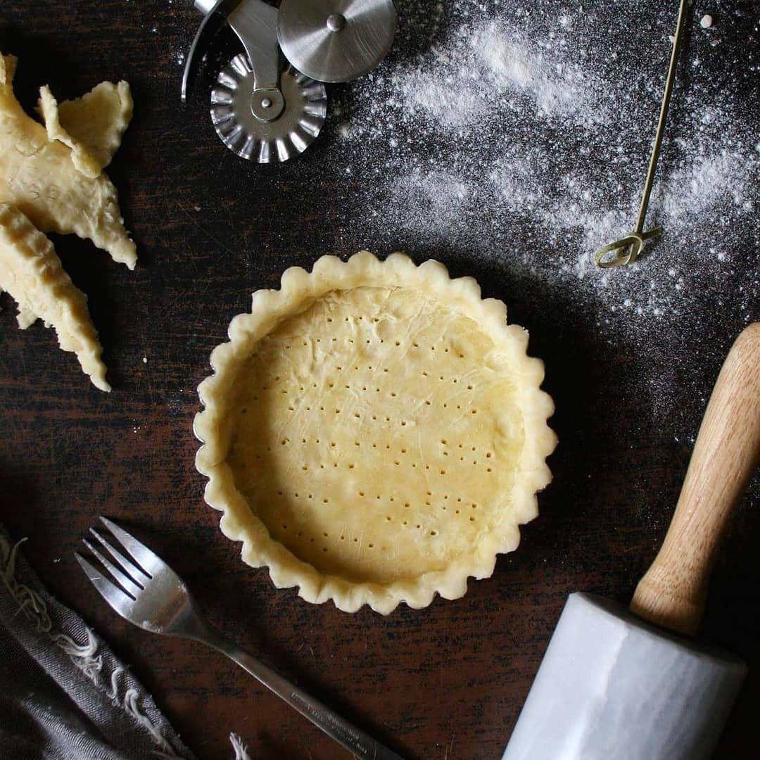Sering Gagal Bikin Kulit Pie yang Renyah? Coba Tips Berikut!