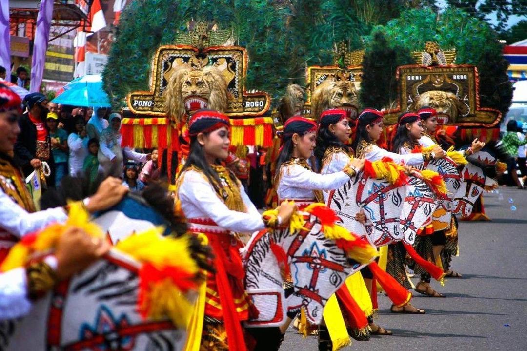 Bingung Wisata di Bulan April? Kunjungi Deretan Festival Lokal Berikut ini