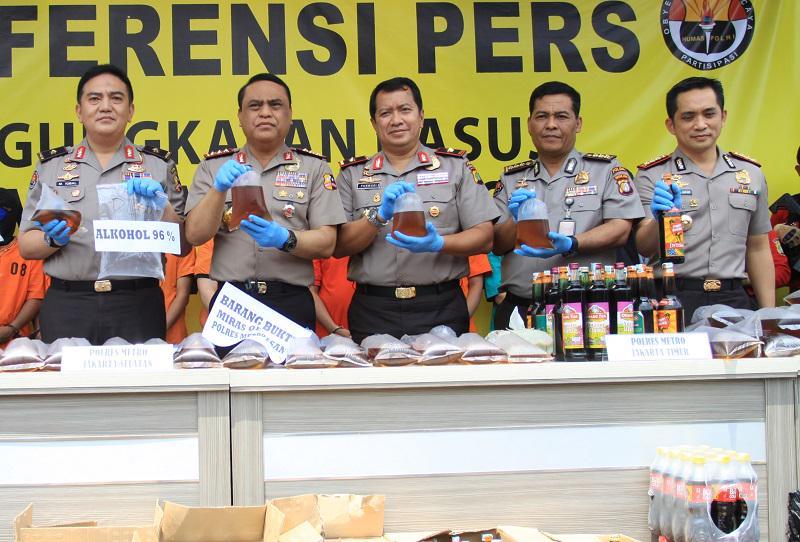 Pengedar Miras Oplosan Bisa Dipenjara Seumur Hidup