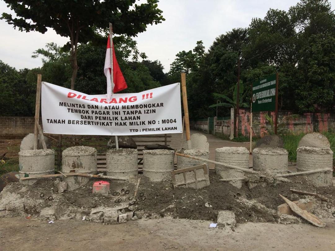 Warga dan Camat Limo Perang Somasi, Jalan di Depok Diblokir dengan Semen
