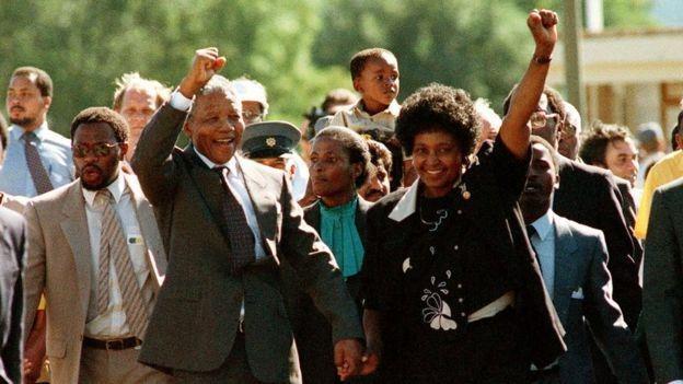 Puluhan Ribu Warga Iringi Pemakaman Winnie Mandela