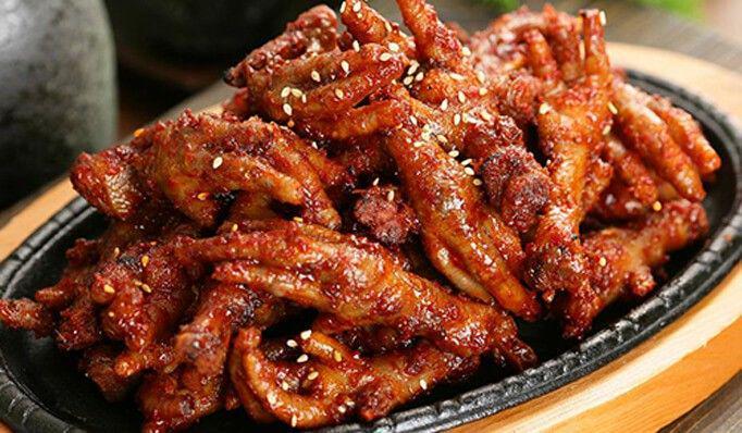 Resep Maeun Dakbal, Ceker Pedas Korea yang Bikin Keringat Bercucuran