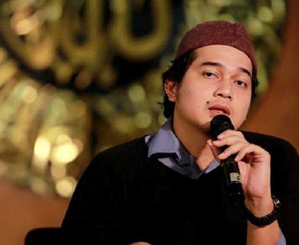 Hadiri Deklarasi Indonesia Tanpa Pacaran, Aktor Cholidi Berbagi Tips Nikah Muda