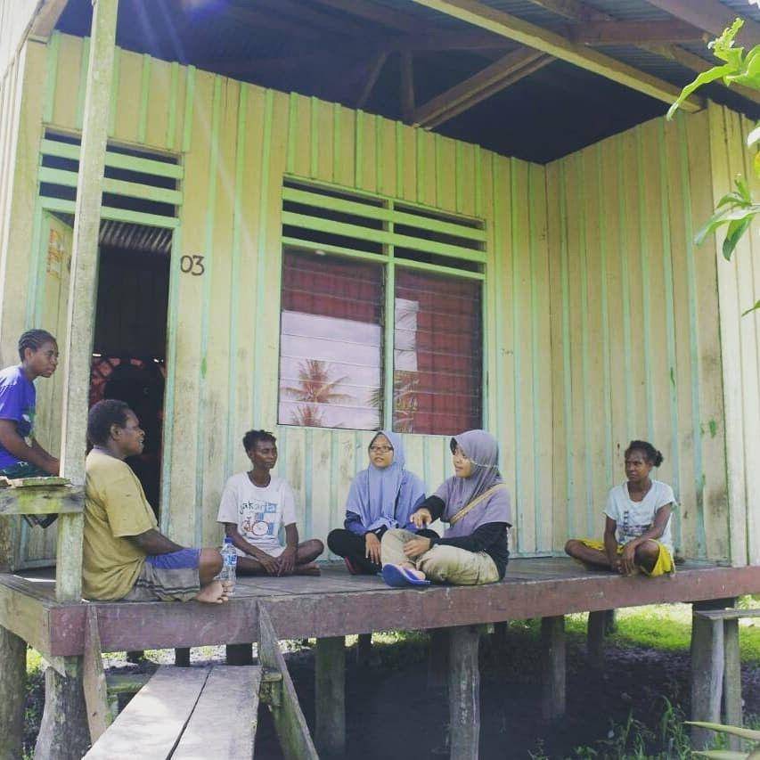 Instagram.com/sekolahrelawan