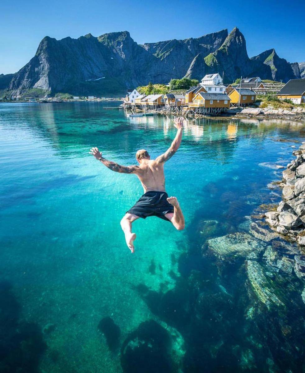 instagram.com/lofoten