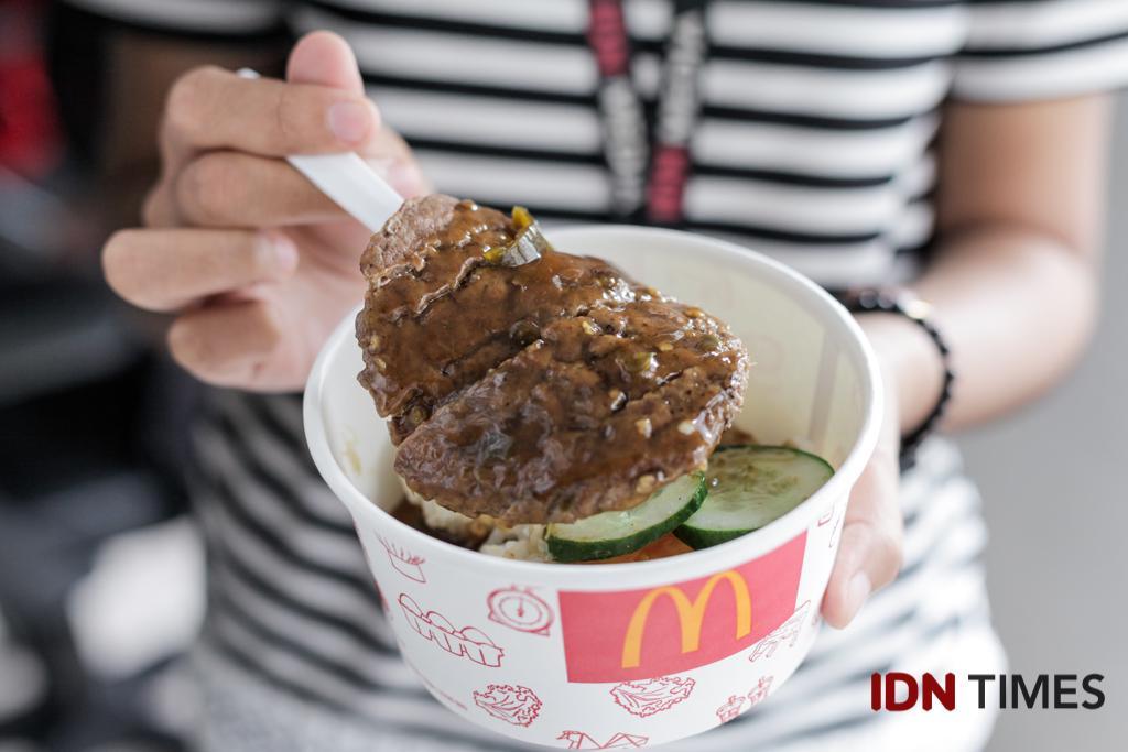 McDonald's Keluarkan Nasi Daging Tumis Cabe Ijo, Enak Gak Ya?