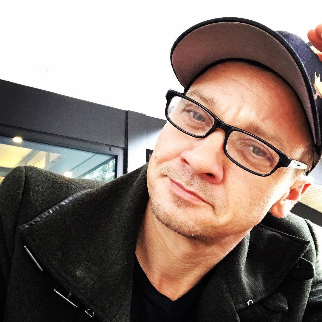 Instagram/renner4real