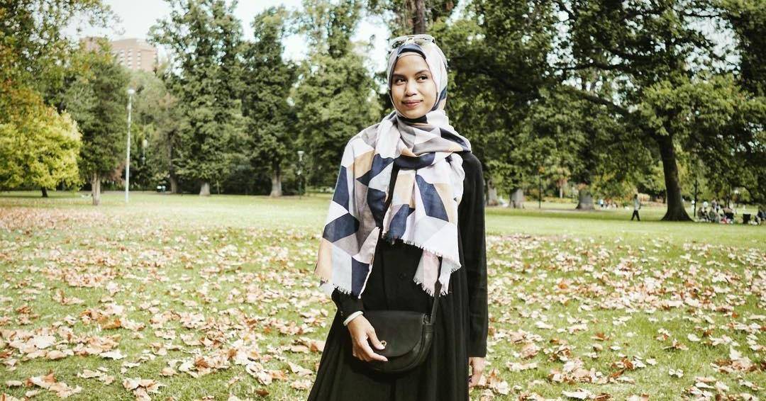 10 Gaya Nesya Nabila, Istri Ben Kasyafani yang Chic & Sederhana