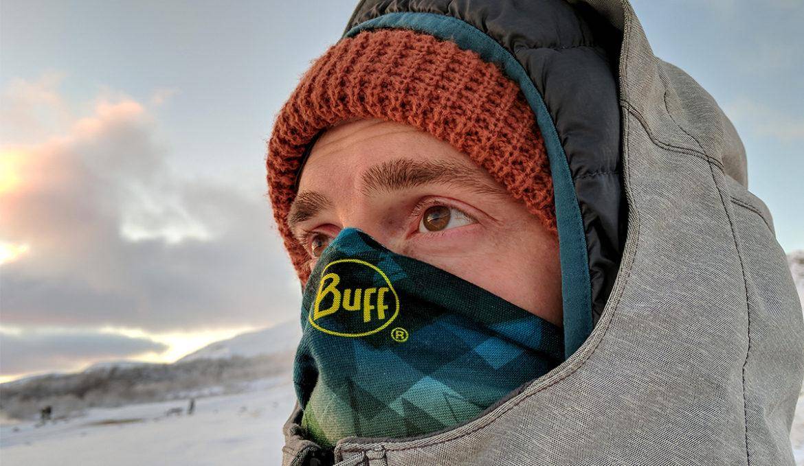 Ilustrasi buff untuk mendaki gunung (mountainandco.uk)