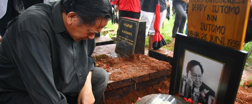 Mengenang 5 Film Ikonik Deddy Sutomo, Aktor Senior yang Tak Terlupakan
