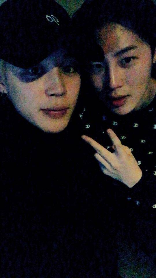 twitter.com/BTS_twt