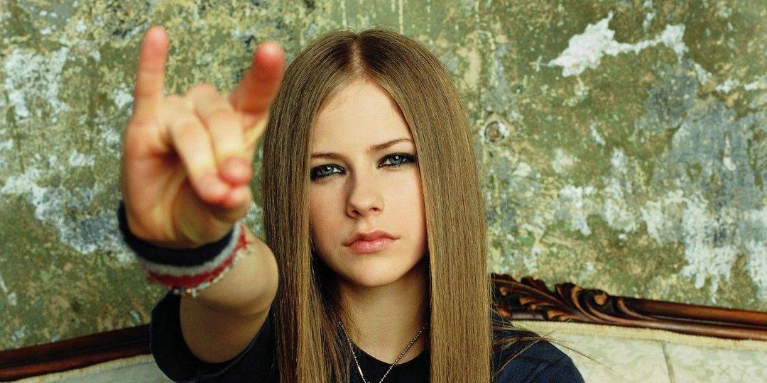 8 Lagu Hits Penyanyi Cewek Era 2000an yang Pasti Jadi Andalanmu Dulu