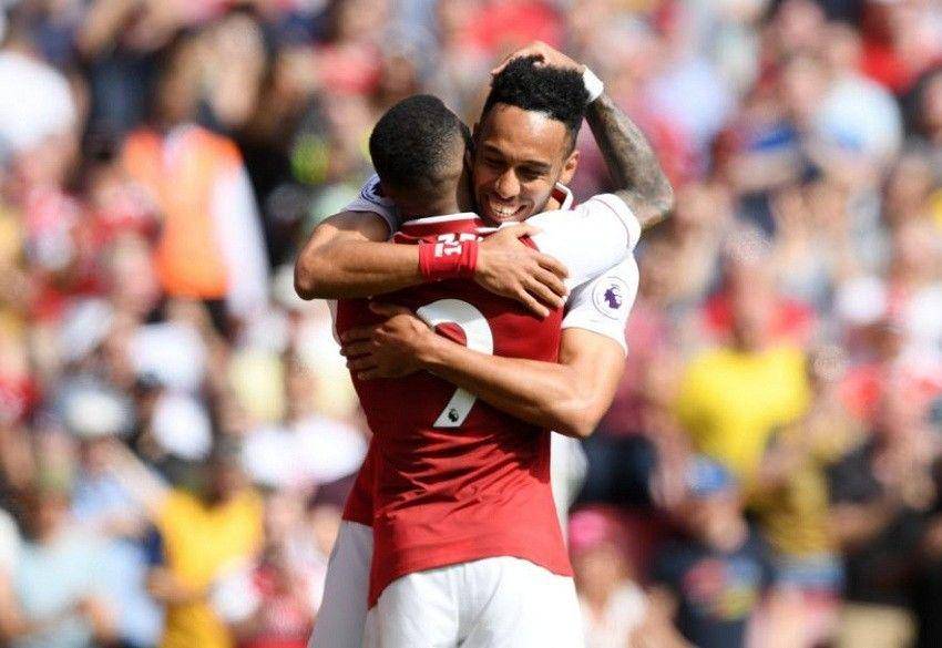 twitter.com/Arsenal