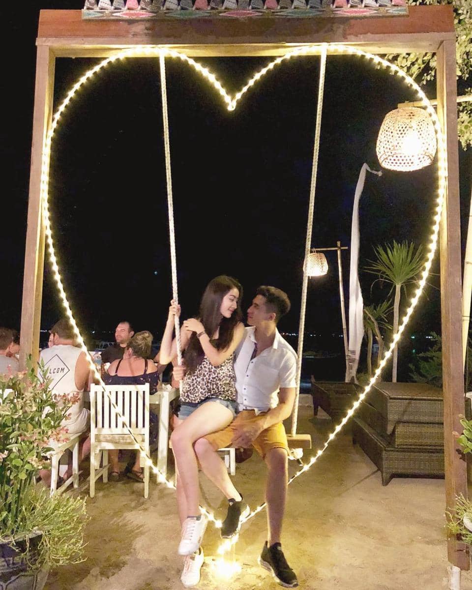 10 Potret Seleb Pacaran Liburan Bareng Ini Mesranya Bikin Iri