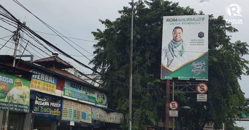 Billboard. Foto Ketua Umum Partai Persatuan Pembangunan (PPP) Romahurmuziy terpampang di salah satu billboard di kawasan Rawamangun, Jakarta Timur. Foto oleh Sakinah Ummu Haniy/Rappler 