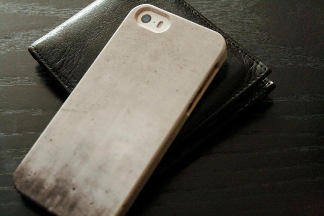 Manfaatkan Semen Putih, Yuk Bikin Phonecase Kece Ini!